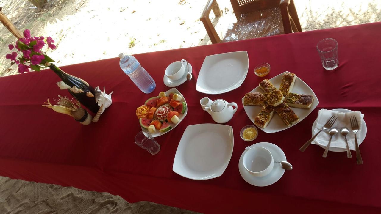 Hotel Reef Pasikudah à Nachivantivu Extérieur photo