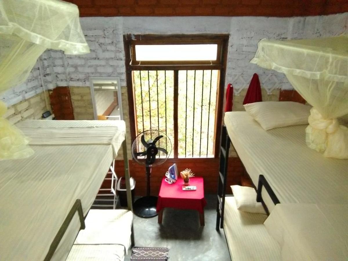 Hotel Reef Pasikudah à Nachivantivu Extérieur photo